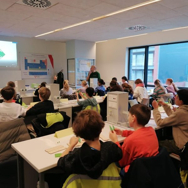 Bezoek aan Guldensporencollege Harelbeke